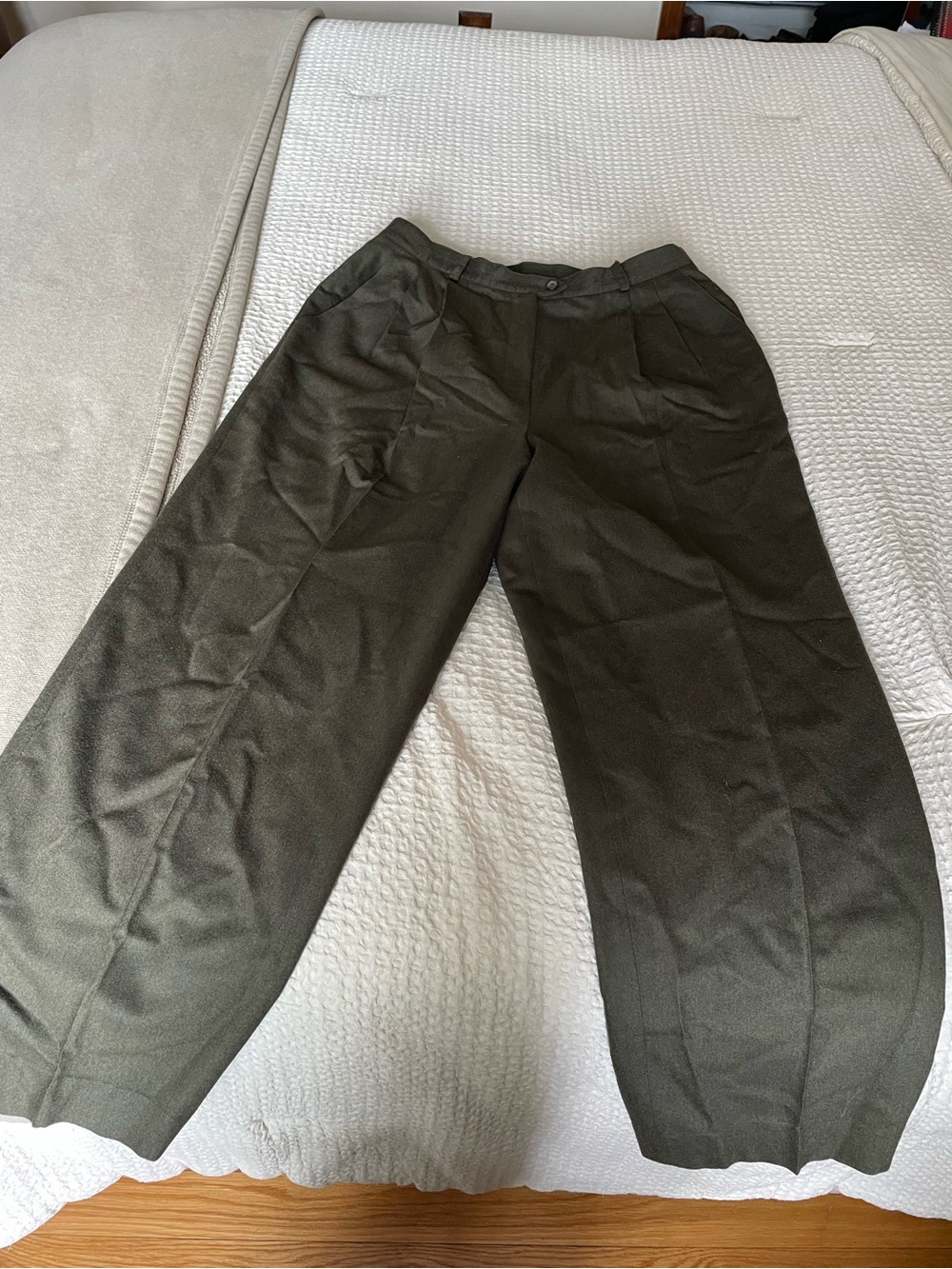 Ralph Lauren Olive Green Wide-Leg 100% wool Dress Pants